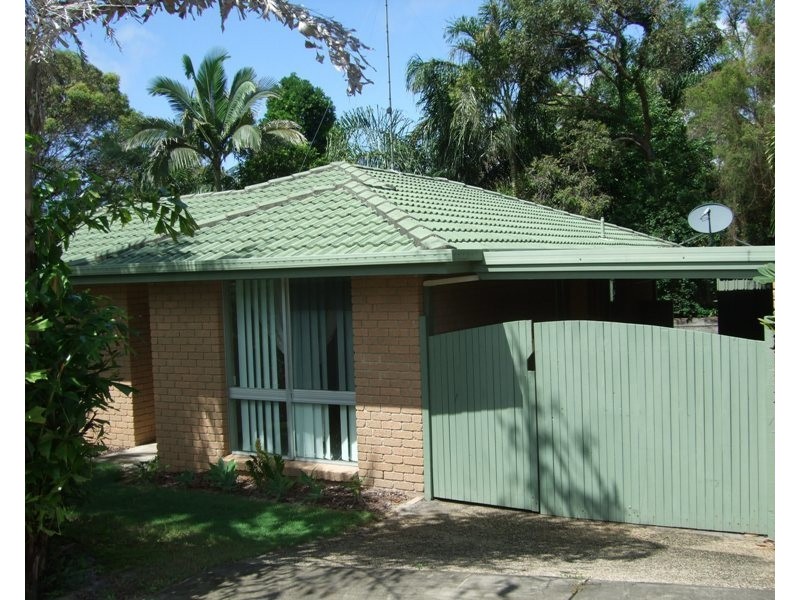 1 Samara Pl, Noosa Heads QLD 4567