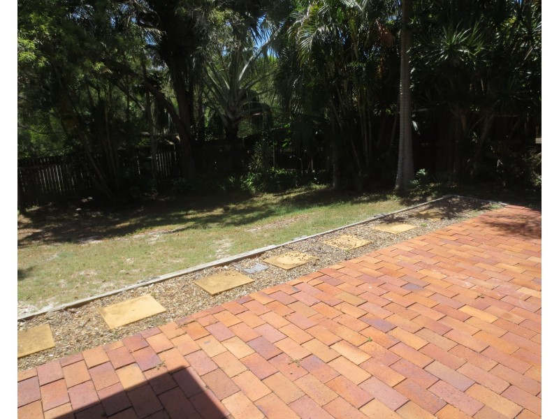 1 Samara Pl, Noosa Heads QLD 4567