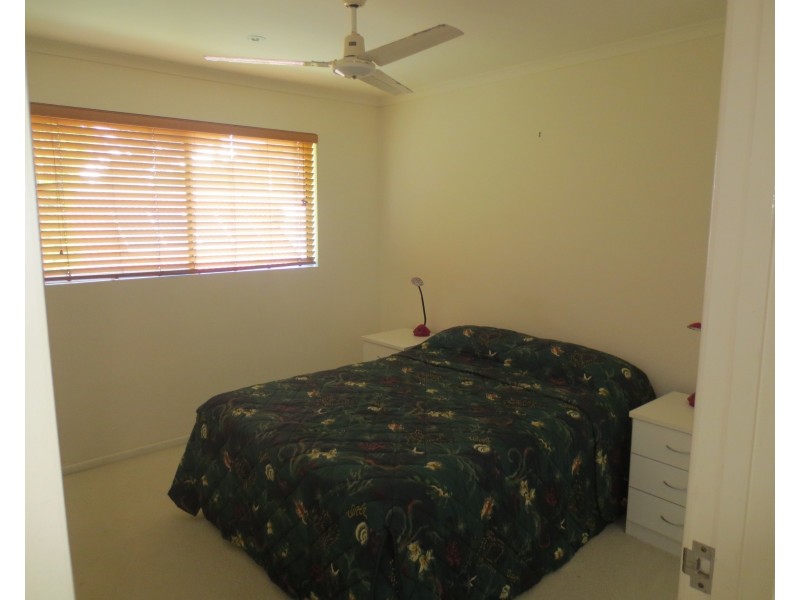 118/24 Lake Weyba Dr, Noosaville QLD 4566