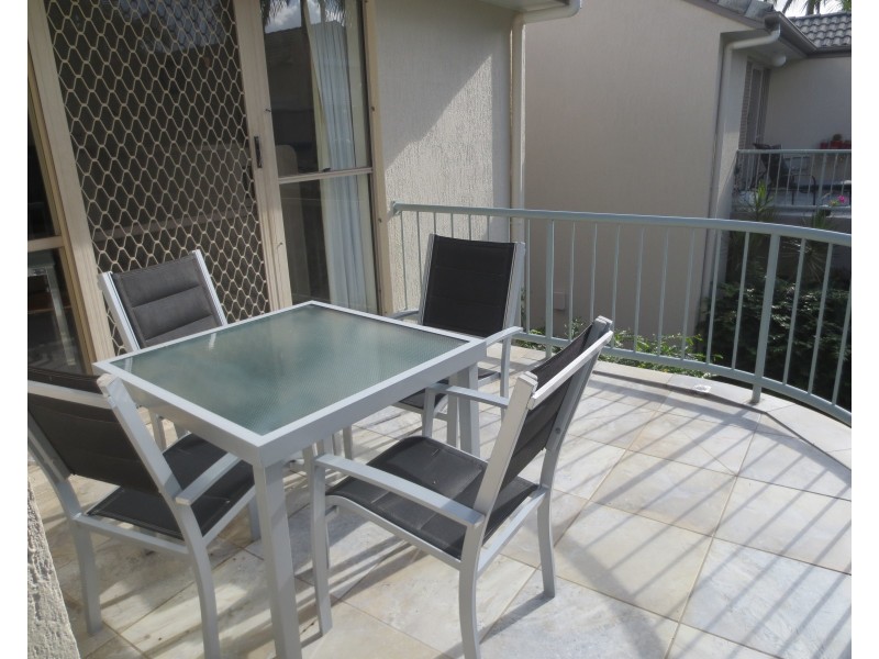 118/24 Lake Weyba Dr, Noosaville QLD 4566