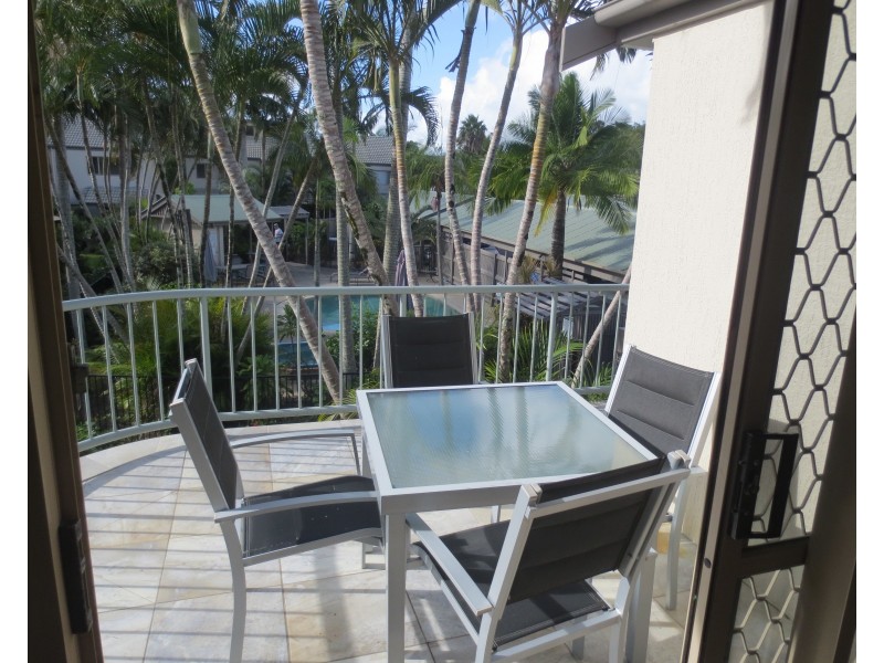 118/24 Lake Weyba Dr, Noosaville QLD 4566