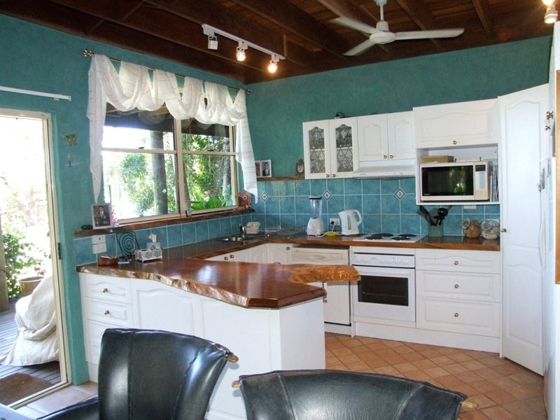 5 Marine Parade, Cardwell QLD 4849