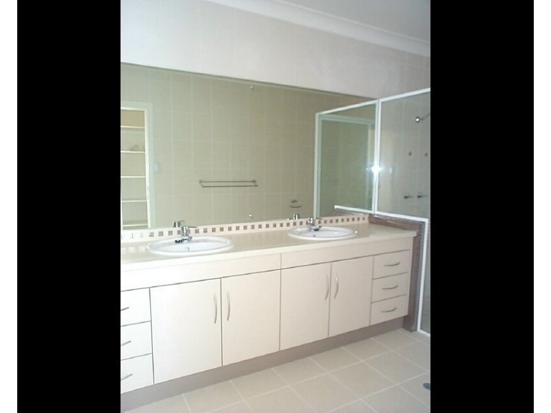 2/74 Keith Williams Drive, Cardwell QLD 4849