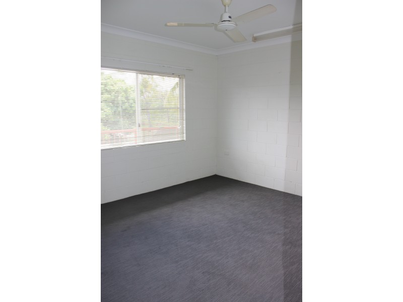 4/231 Victoria Street, Cardwell QLD 4849