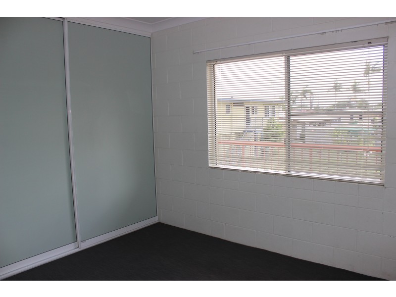 4/231 Victoria Street, Cardwell QLD 4849