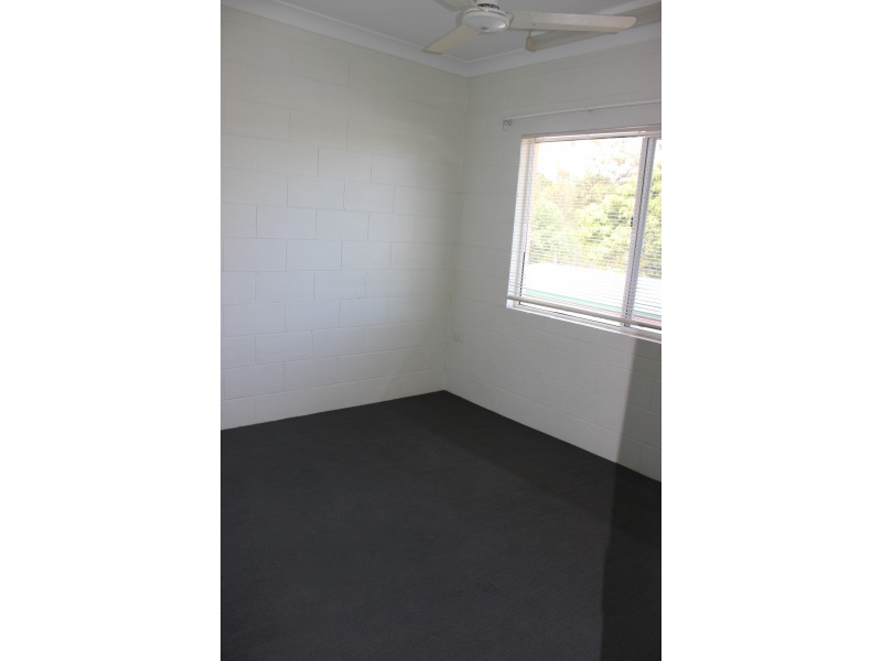 4/231 Victoria Street, Cardwell QLD 4849