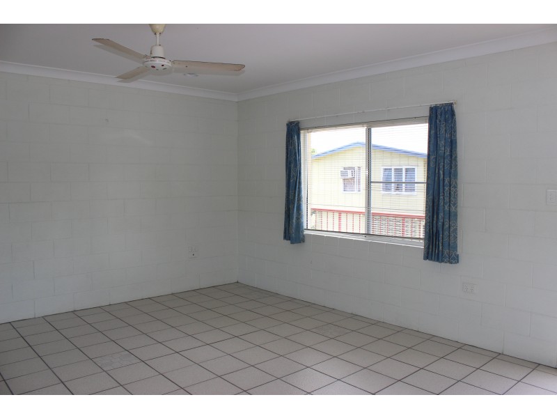 4/231 Victoria Street, Cardwell QLD 4849