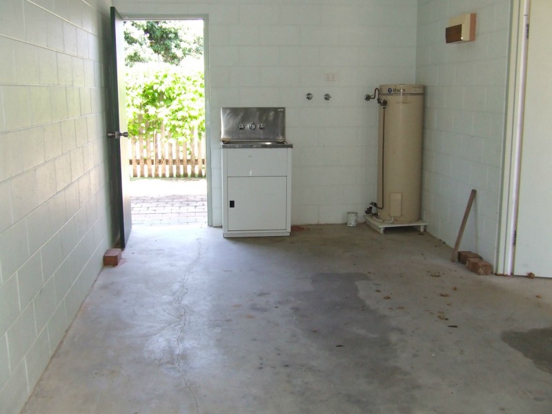 4/231 Victoria Street, Cardwell QLD 4849