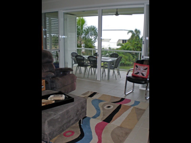 18/20-24 Poinciana Boulevard, Cardwell QLD 4849