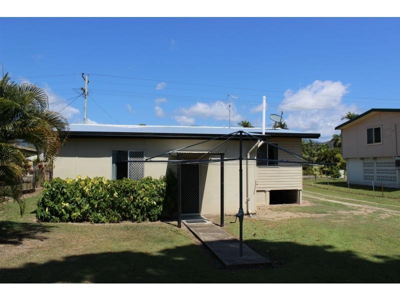 164 Victoria Street, Cardwell QLD 4849