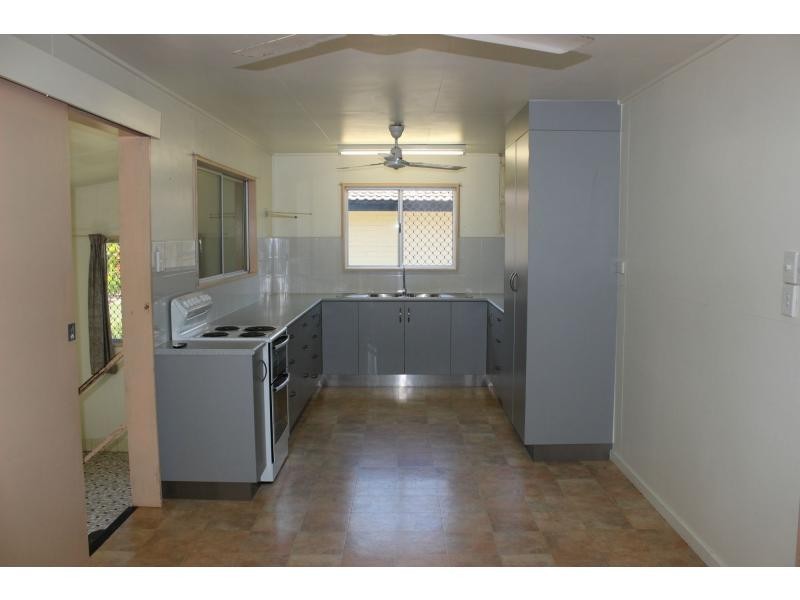 164 Victoria Street, Cardwell QLD 4849