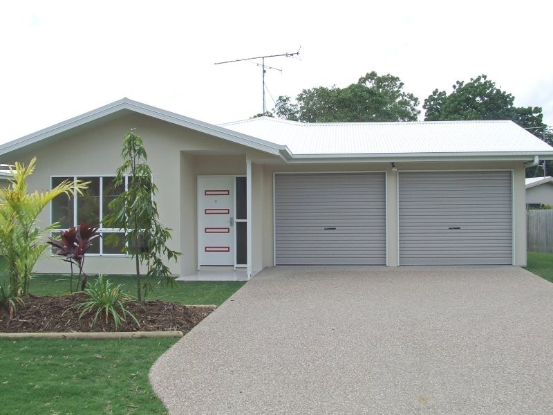 2/2 Winter Street, Cardwell QLD 4849