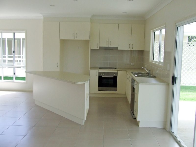 2/2 Winter Street, Cardwell QLD 4849