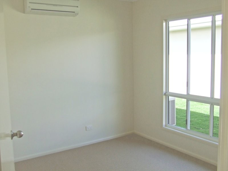 2/2 Winter Street, Cardwell QLD 4849