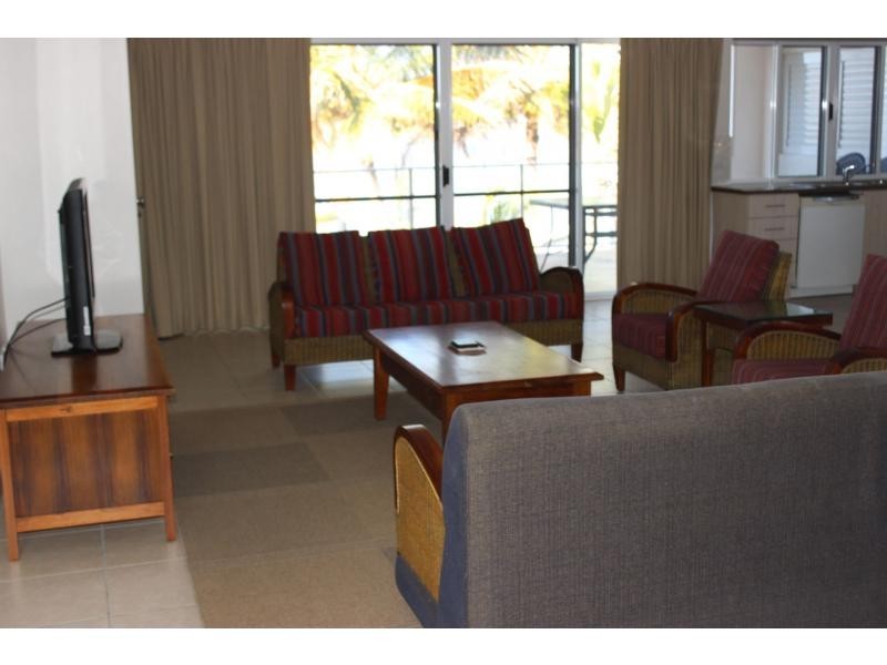 4/25 Poinciana Boulevard, Cardwell QLD 4849