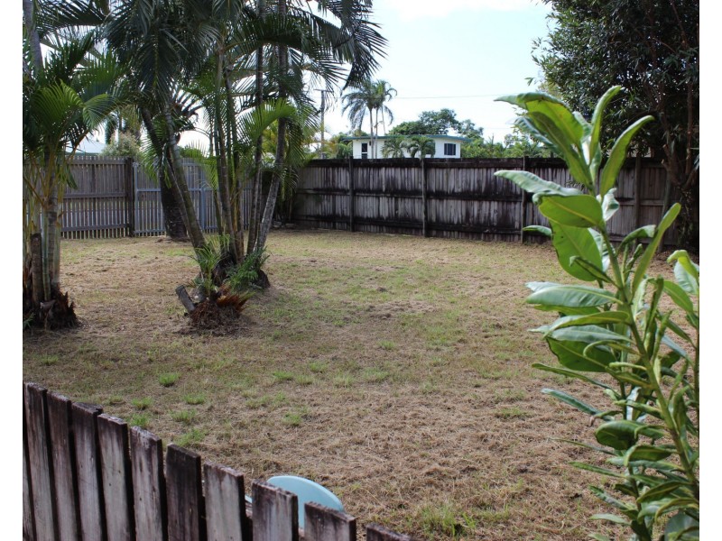 9 Toohey Street, Cardwell QLD 4849