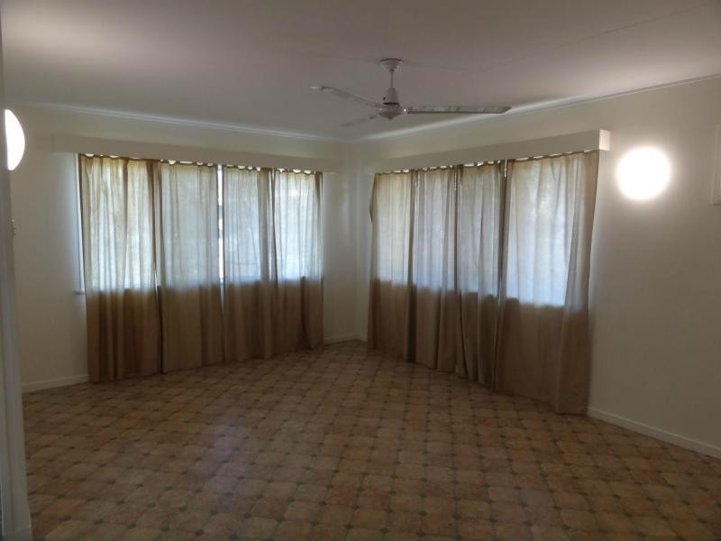 10 Jamieson Street, Cardwell QLD 4849