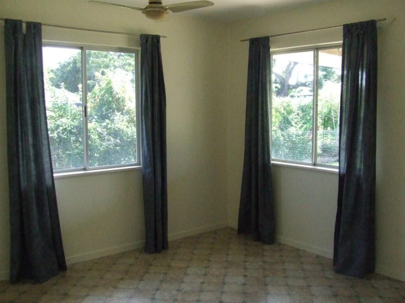 10 Jamieson Street, Cardwell QLD 4849