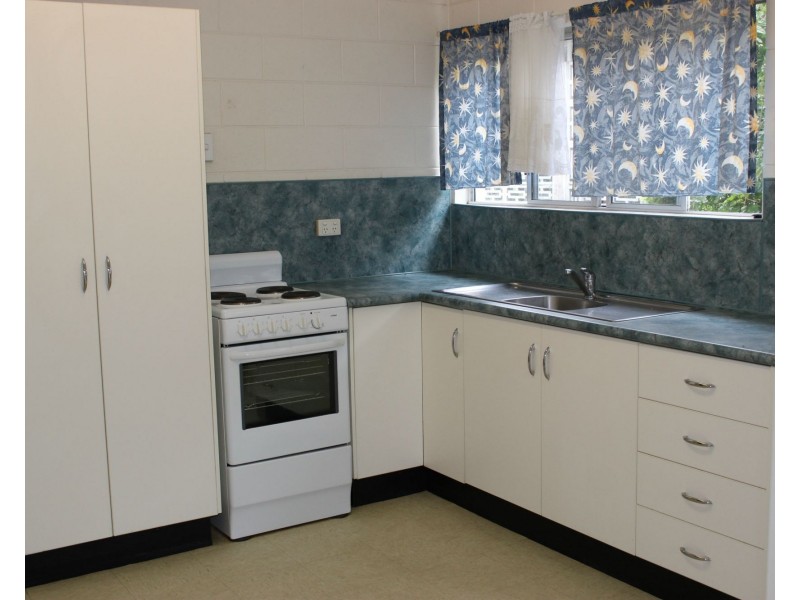 1/199 Victoria Street, Cardwell QLD 4849