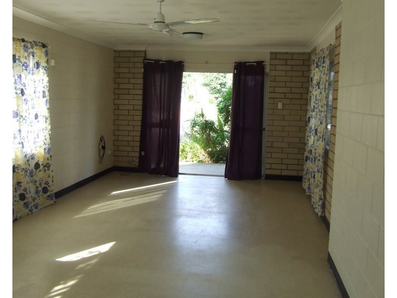 1/199 Victoria Street, Cardwell QLD 4849