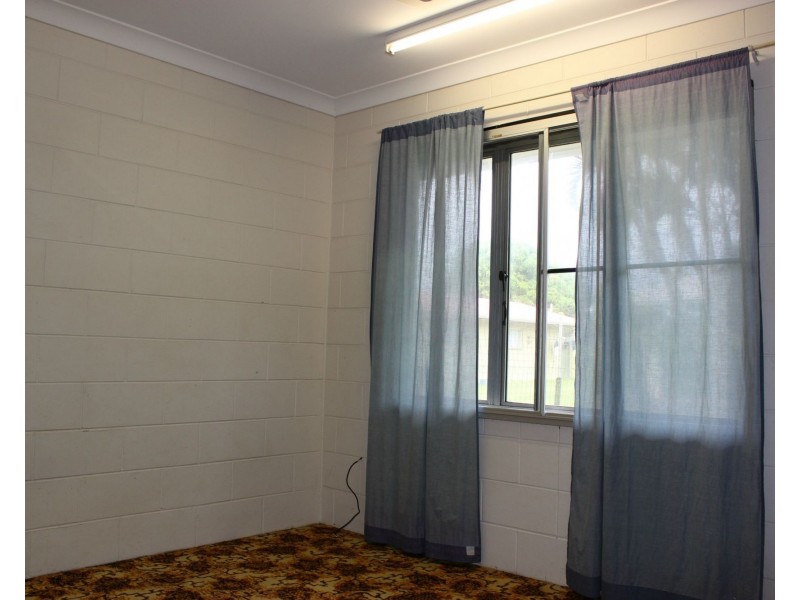 1/199 Victoria Street, Cardwell QLD 4849