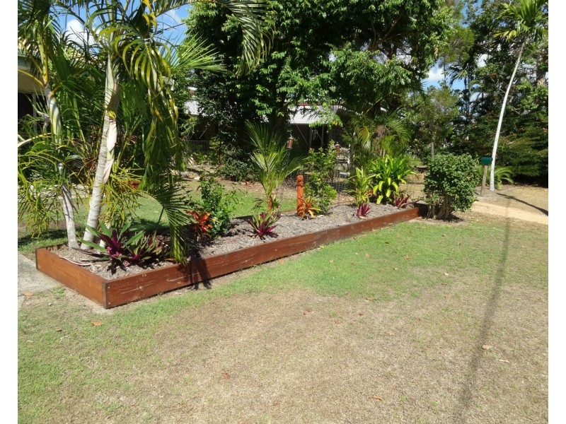 1/199 Victoria Street, Cardwell QLD 4849