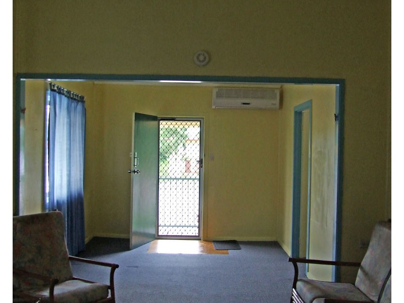 1/191 Victoria Street, Cardwell QLD 4849