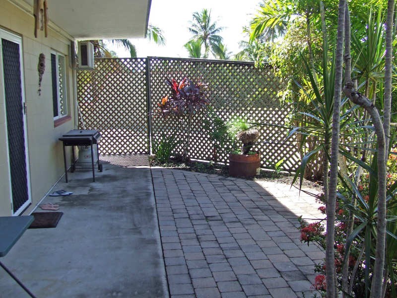 1/231 Victoria Street, Cardwell QLD 4849