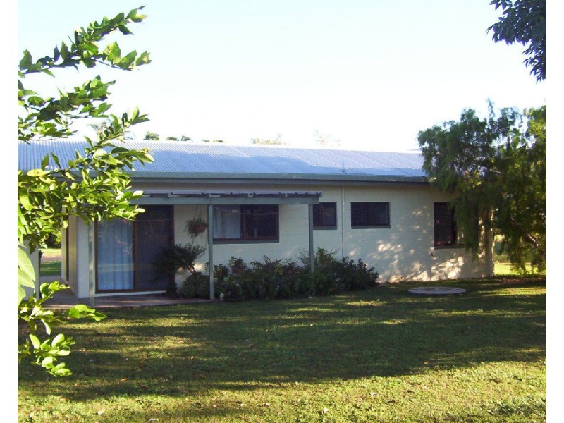 6 Ferguson Street, Cardwell QLD 4849
