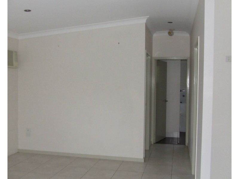 3/2 Toohey Street, Cardwell QLD 4849