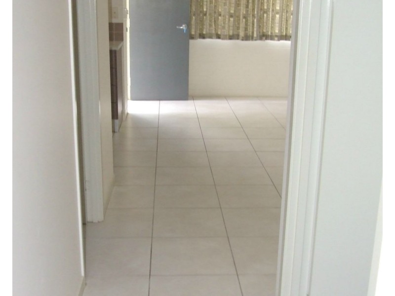 3/2 Toohey Street, Cardwell QLD 4849