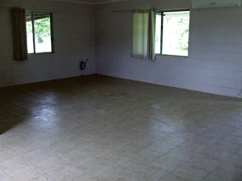 154 Bowen Street, Cardwell QLD 4849