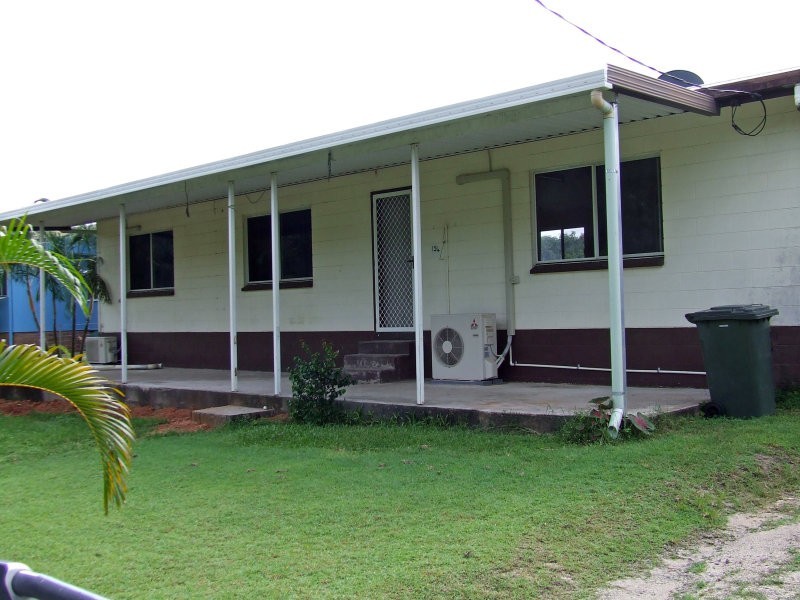 154 Bowen Street, Cardwell QLD 4849