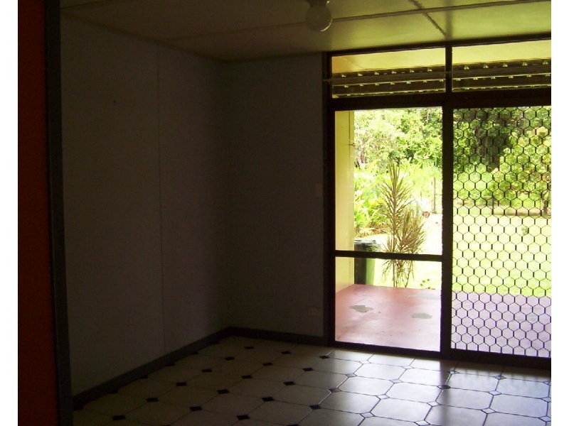 4 Gregory Street, Cardwell QLD 4849