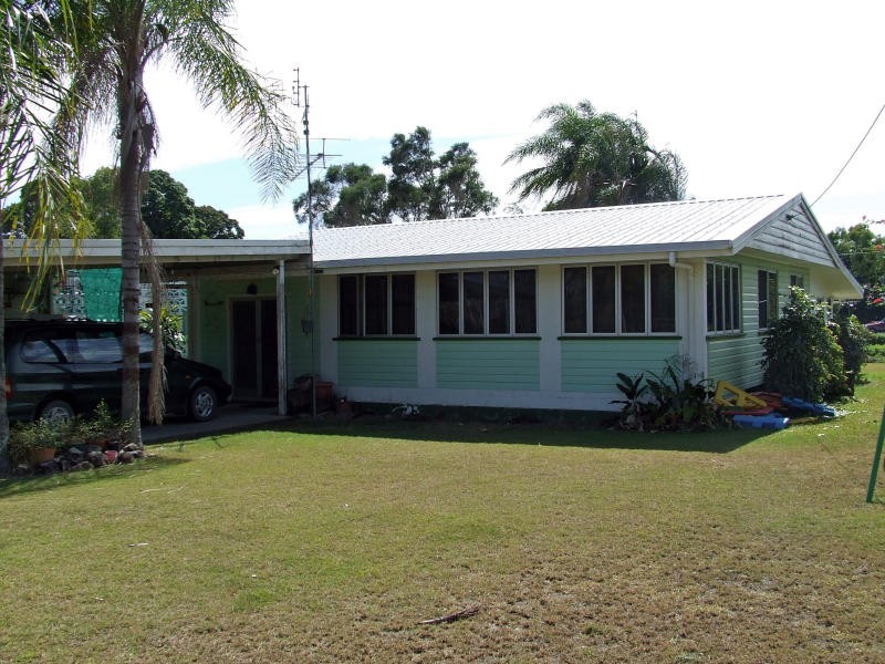 100 Bowen Street, Cardwell QLD 4849