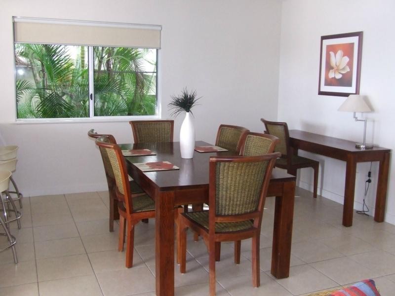 2/25 Poinciana Boulevard, Cardwell QLD 4849