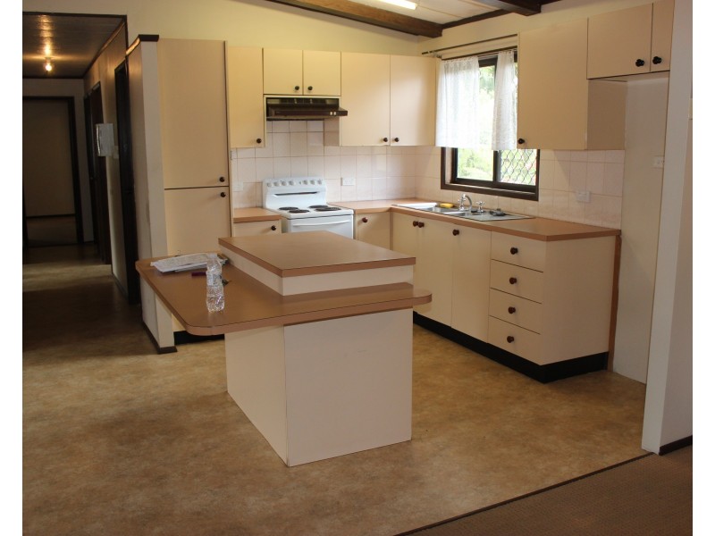 60 Roma Street, Cardwell QLD 4849