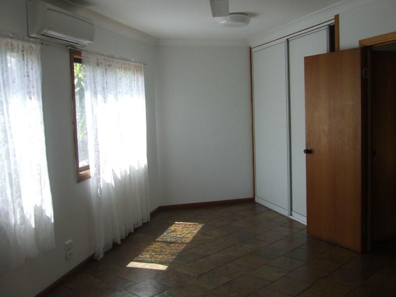 2 Edmondson Close, Cardwell QLD 4849