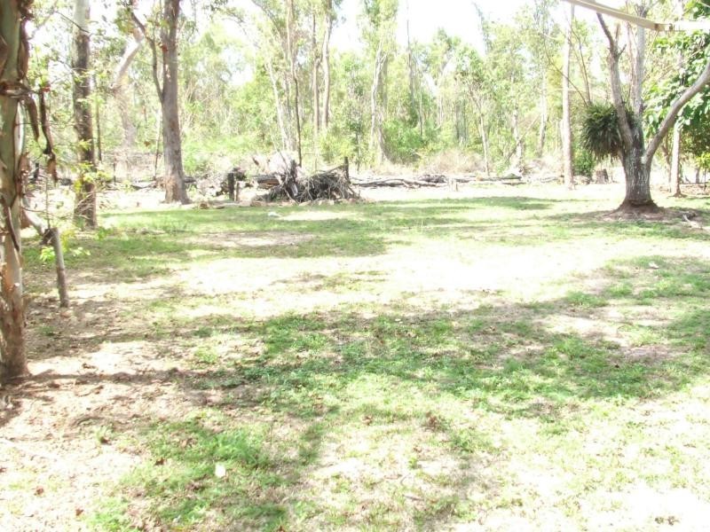 2 Edmondson Close, Cardwell QLD 4849