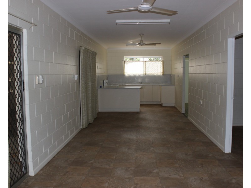 1 Teitzel Close, Cardwell QLD 4849