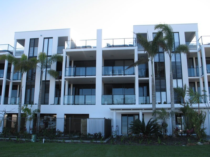 21/10-14 Poinciana Boulevard, Cardwell QLD 4849