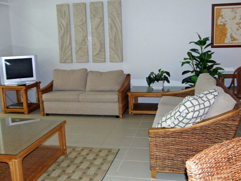 8/20-24 Poinciana Boulevard, Cardwell QLD 4849