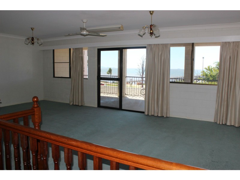 Unit/129 Victoria Street, Cardwell QLD 4849