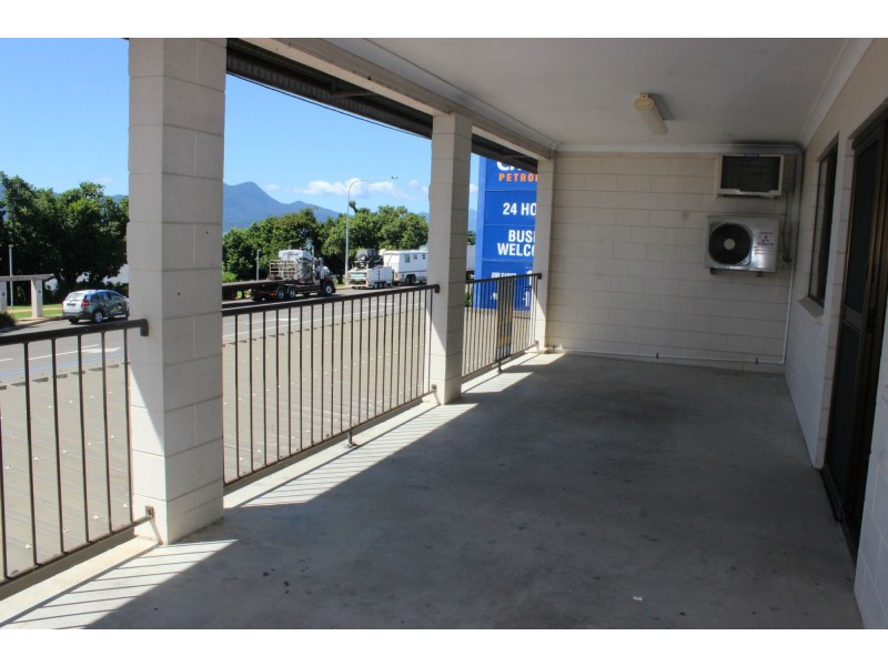 Unit/129 Victoria Street, Cardwell QLD 4849