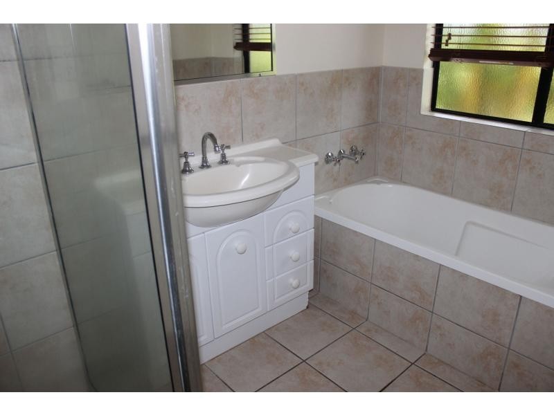 6 Poinciana Boulevard, Cardwell QLD 4849