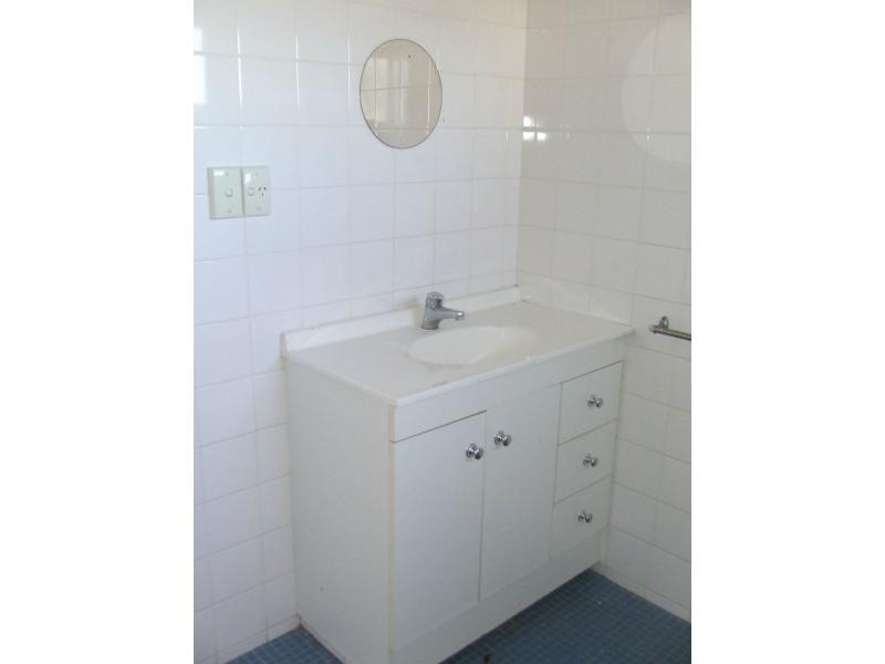 100 Bowen Street, Cardwell QLD 4849