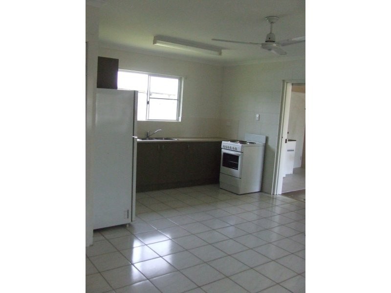 3/116 Bowen Street, Cardwell QLD 4849