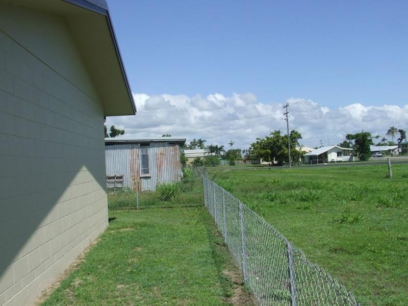 3/116 Bowen Street, Cardwell QLD 4849