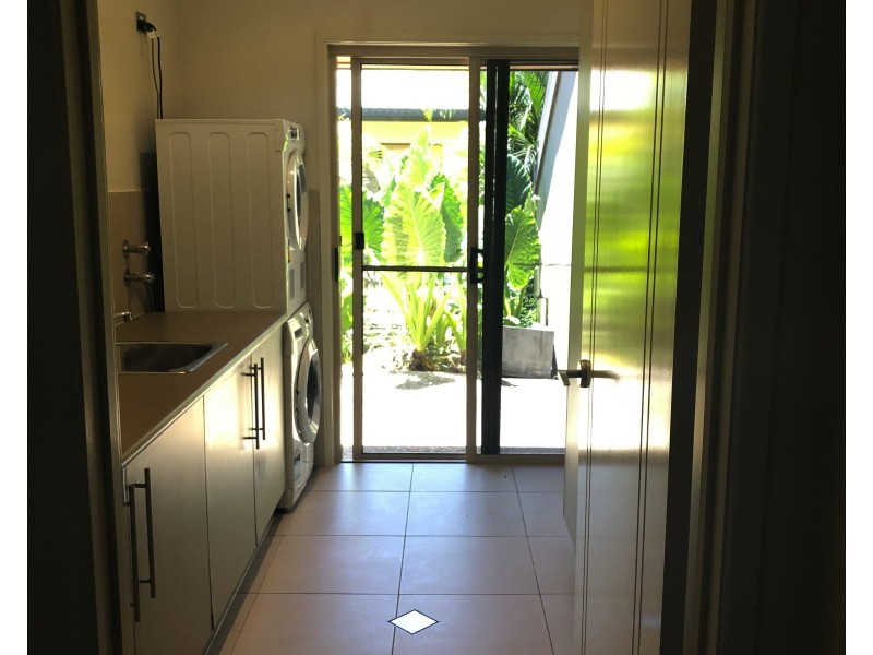 105 Keith Williams Drive, Cardwell QLD 4849