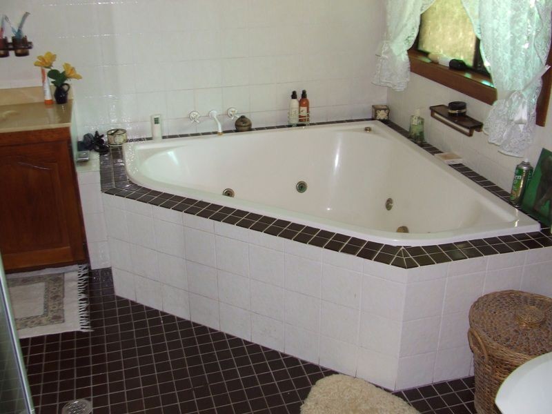 18 Gregory Street, Cardwell QLD 4849